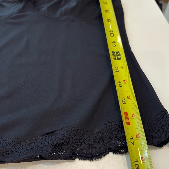 Lioness Camisole Lace Top - Picture 4 of 9